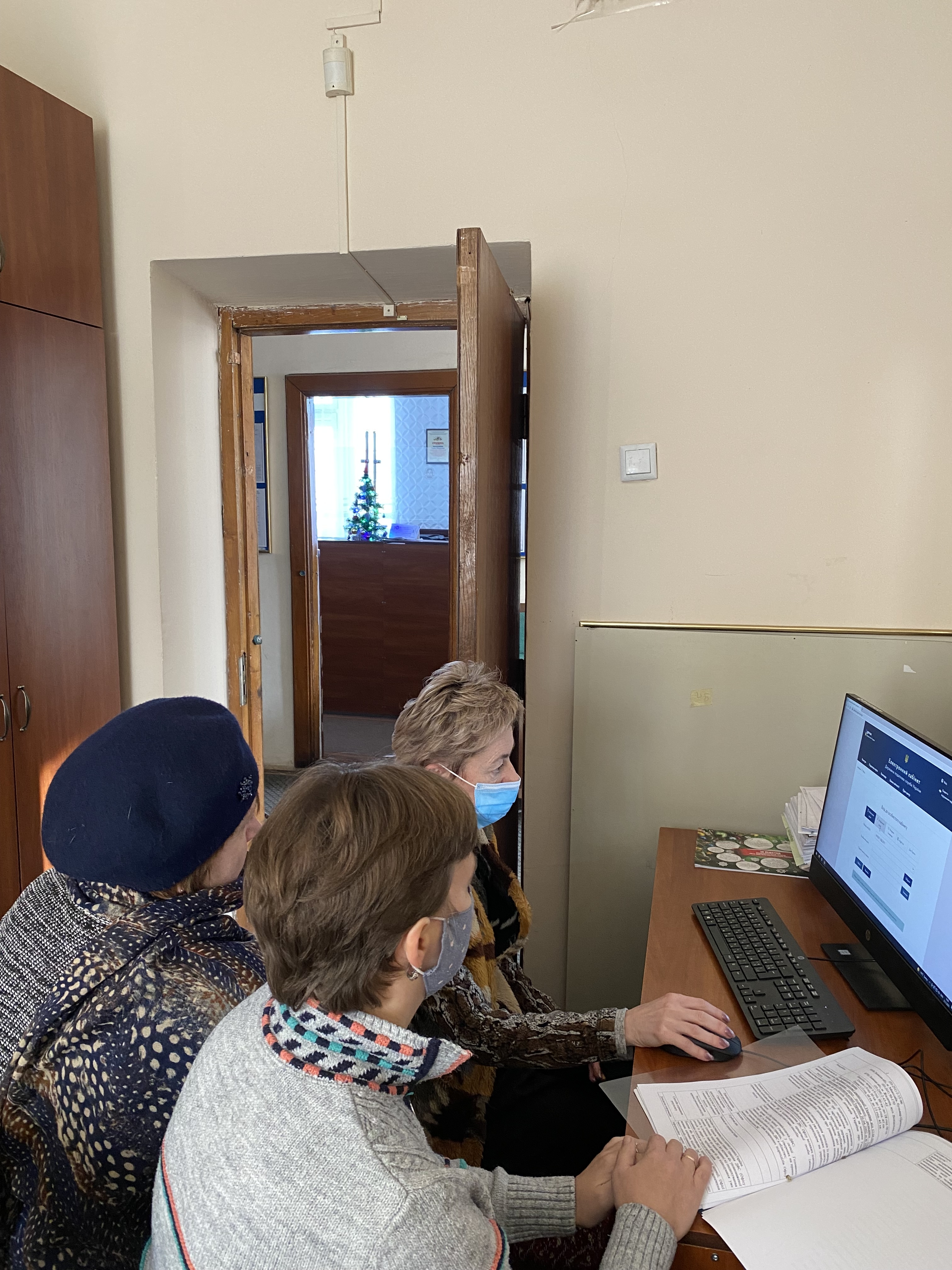 Новації податкового законодавства щодо застосування касових апаратів та кампанії одноразового декларування вивчали на проведених заходах