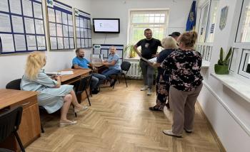 Радехівський сектор обслуговування платників: послуги безбар’єрів – кожний платник податків має право на комфортний сервіс та рівні умови 