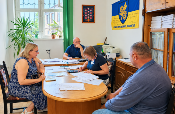 Яворівська ДПІ: Яворівські податківці обговорили порядок сплати земельного податку та МПЗ з платниками податків