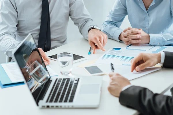 На засіданні «круглого столу» розглянули питання про право громадян на податкову знижку