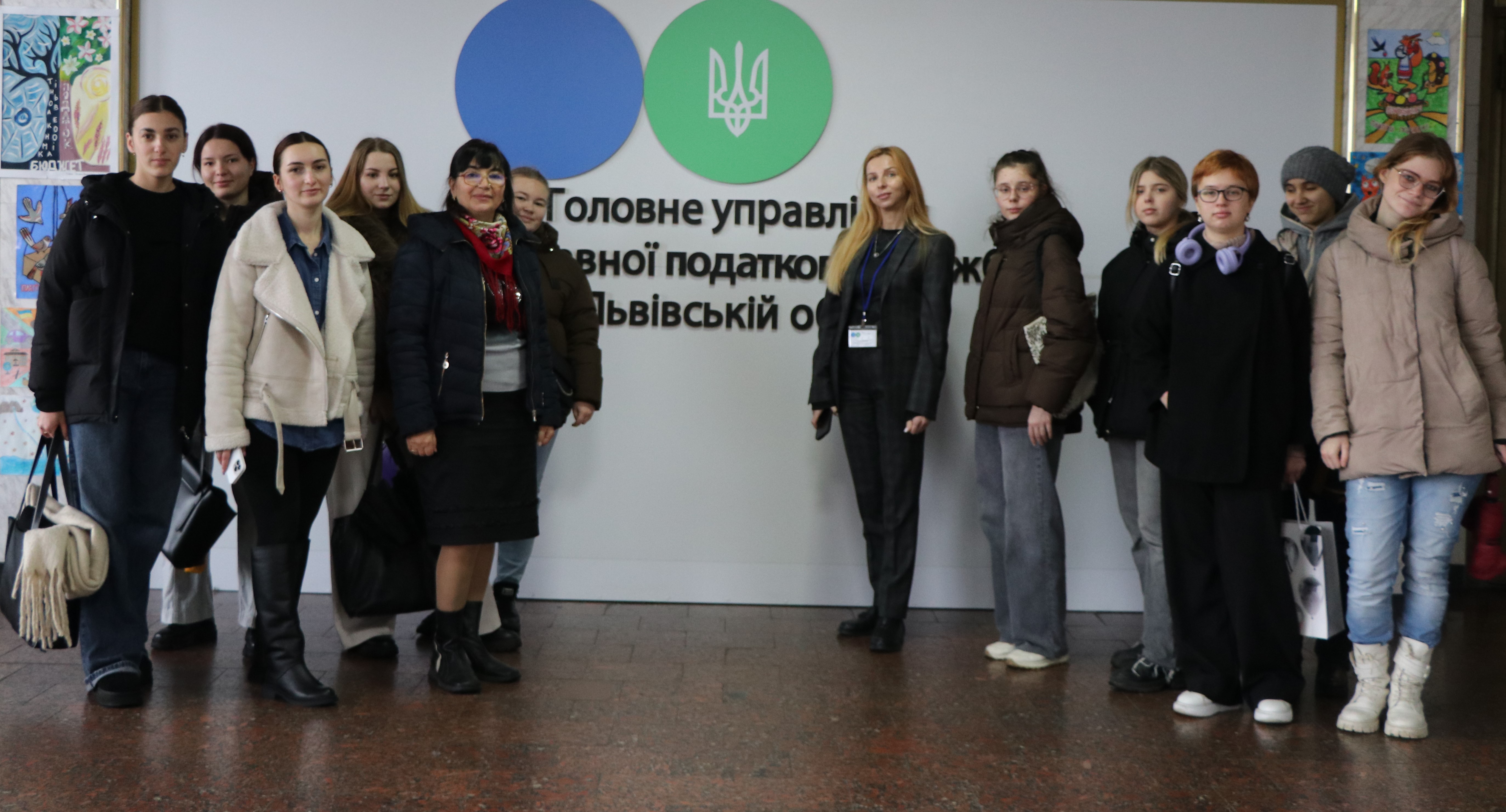 У Головному управлінні ДПС у Львівській області побували студенти Львівського торговельно-економічного університету. Фото № 6/5