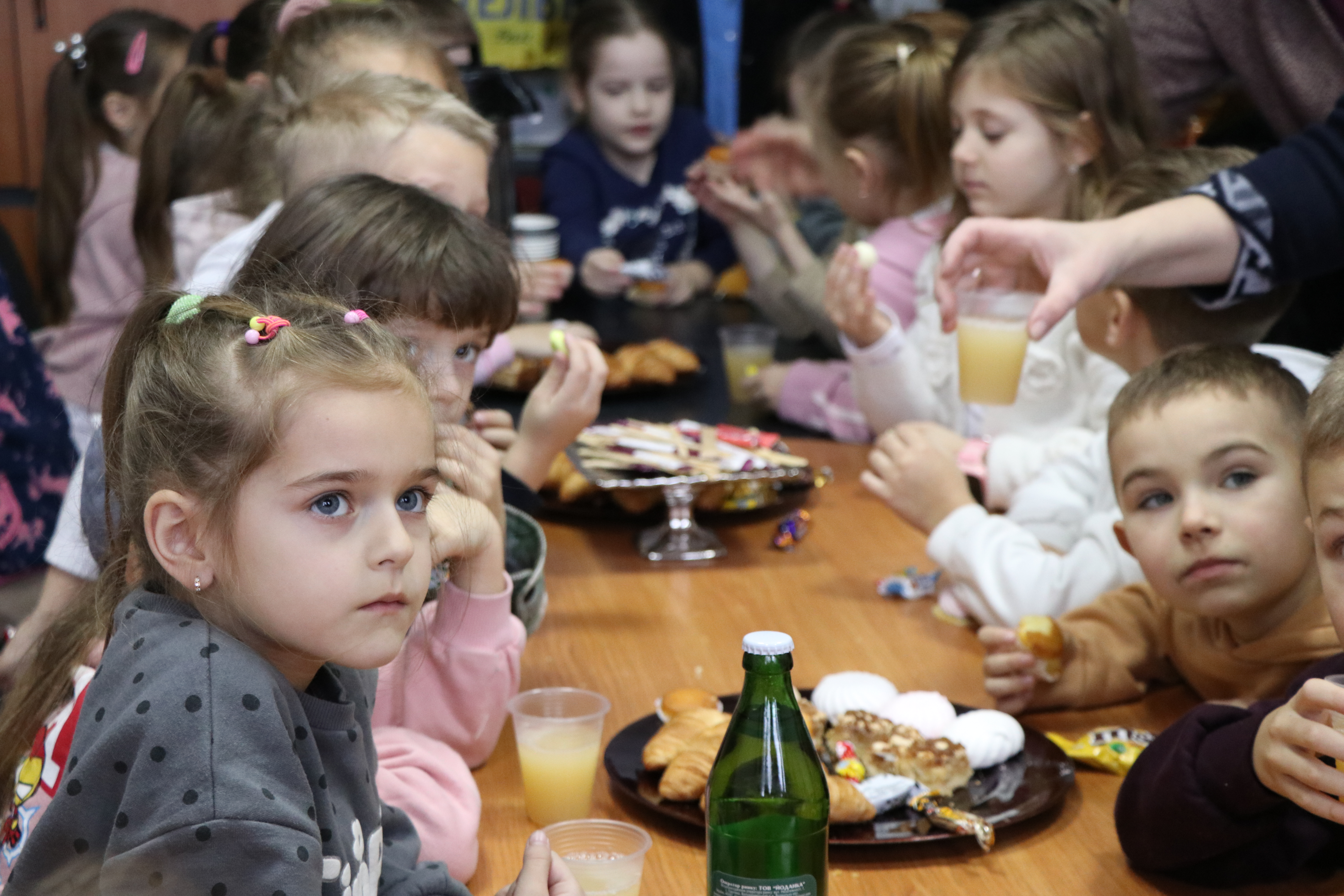 У Всесвітній день дитини у податковій Львівщини гостювали діти. Фото № 6/5
