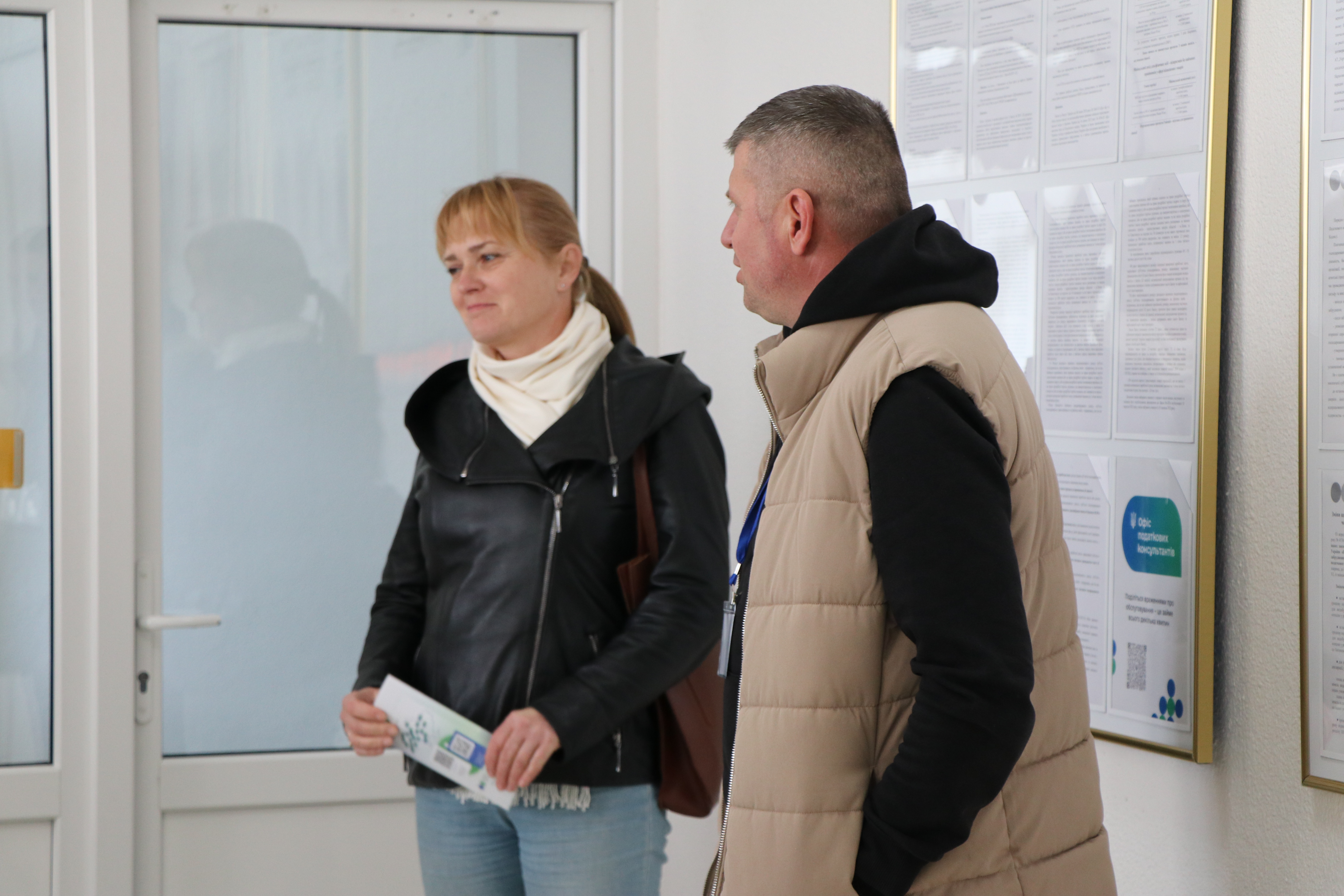 Офіс податкових консультантів  Львівщини: створено належні умови безбар’єрності надання адміністративних послуг . Фото № 3/2