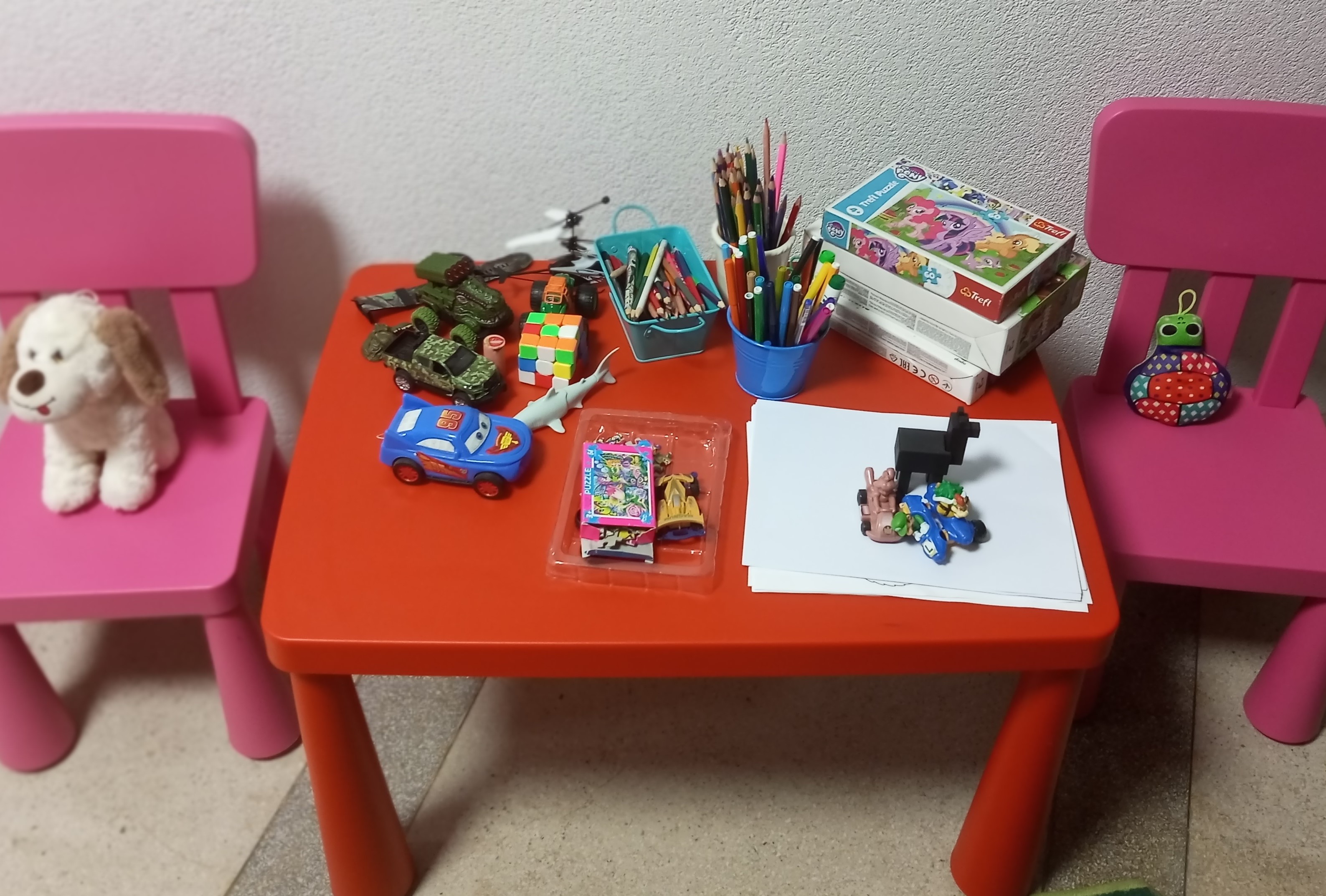 Безбар’єрна податкова: в усіх 19-ти Центрах обслуговування податкової Львівщини функціонують дитячі кімнати та куточки. Фото № 2/1