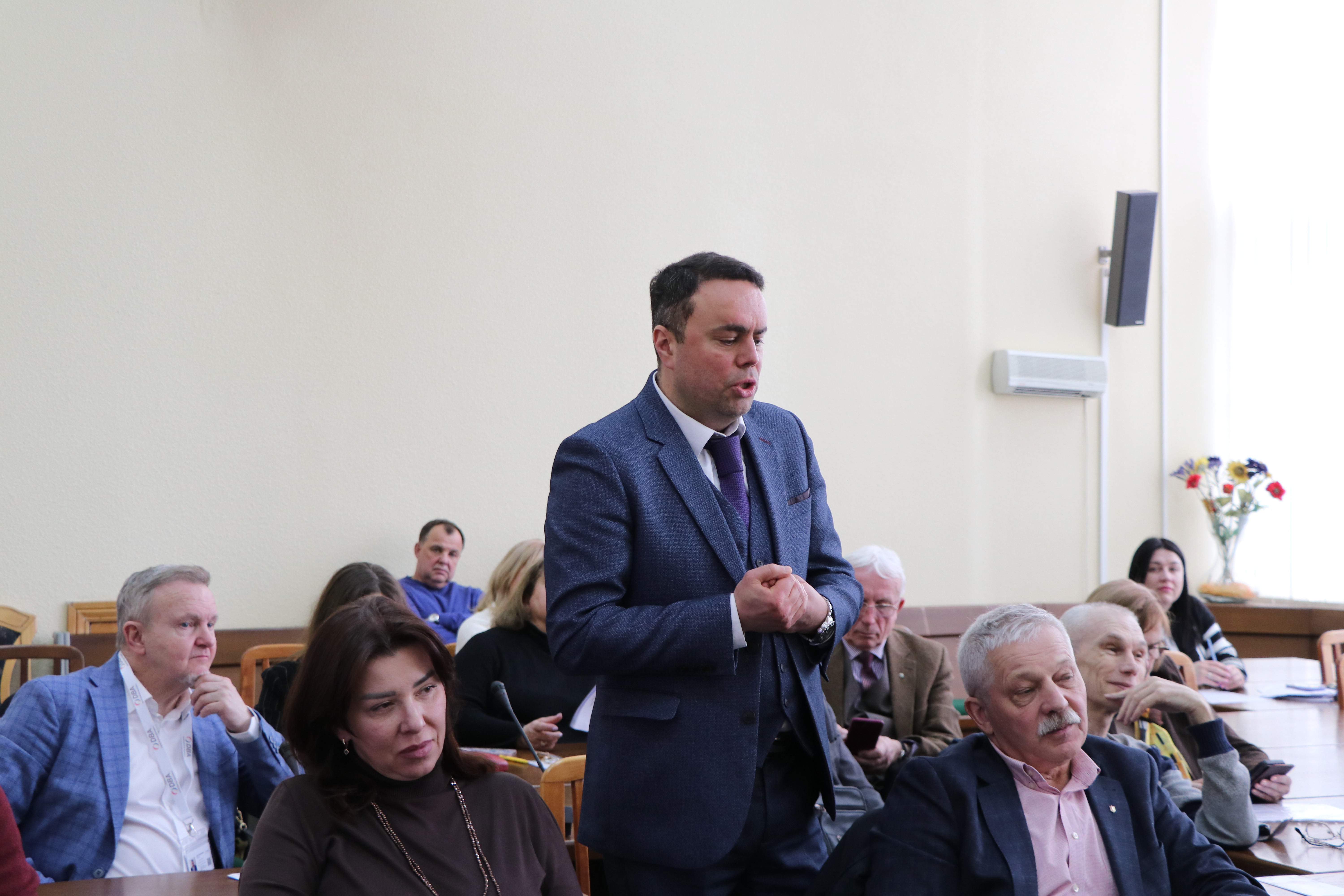 На засіданні Громадської ради начальник ГУ ДПС у Львівській області Микола Никитюк озвучив Публічний звіт про результати діяльності  служби у 2025 році. Фото № 15/14