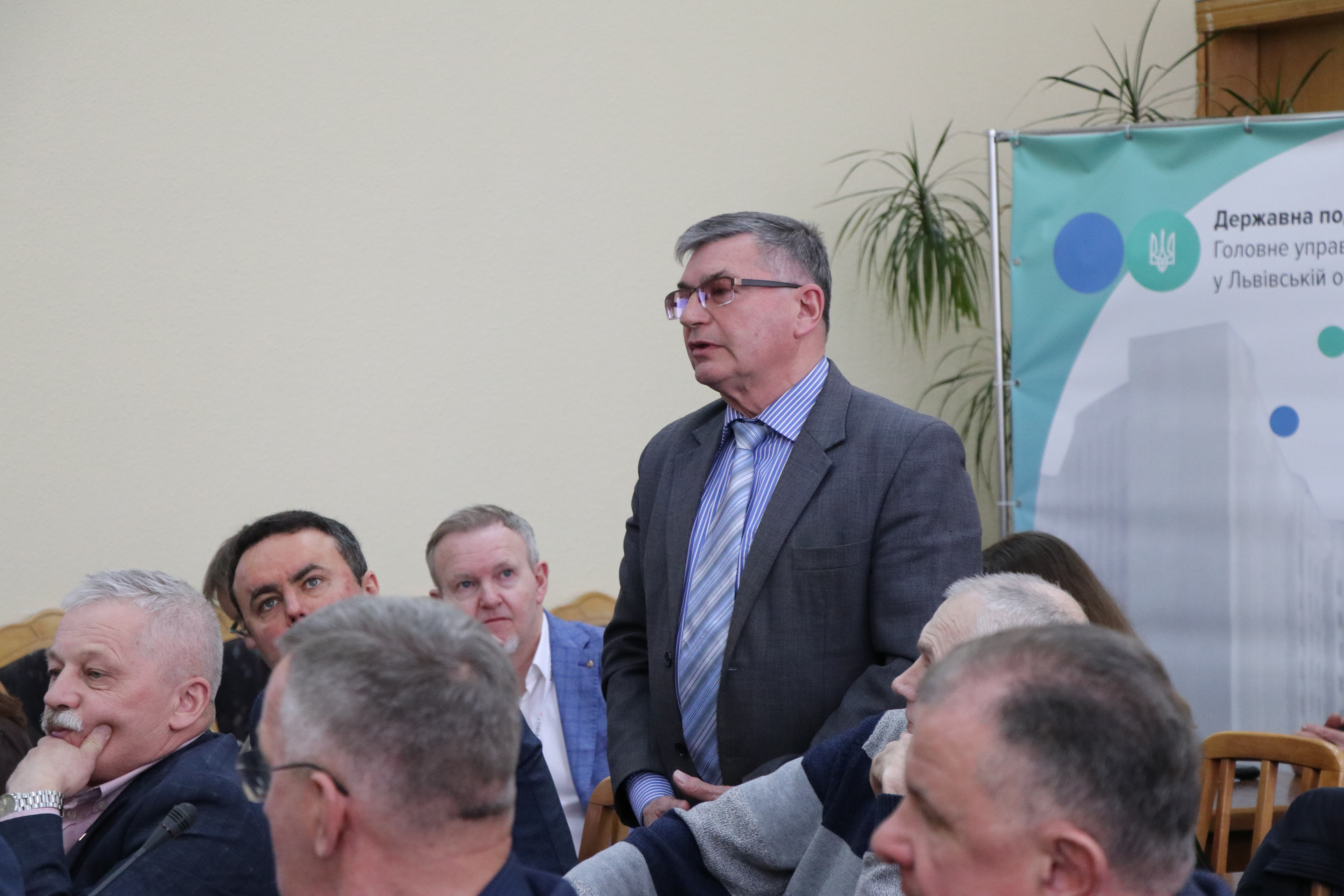 На засіданні Громадської ради начальник ГУ ДПС у Львівській області Микола Никитюк озвучив Публічний звіт про результати діяльності  служби у 2025 році. Фото № 19/18