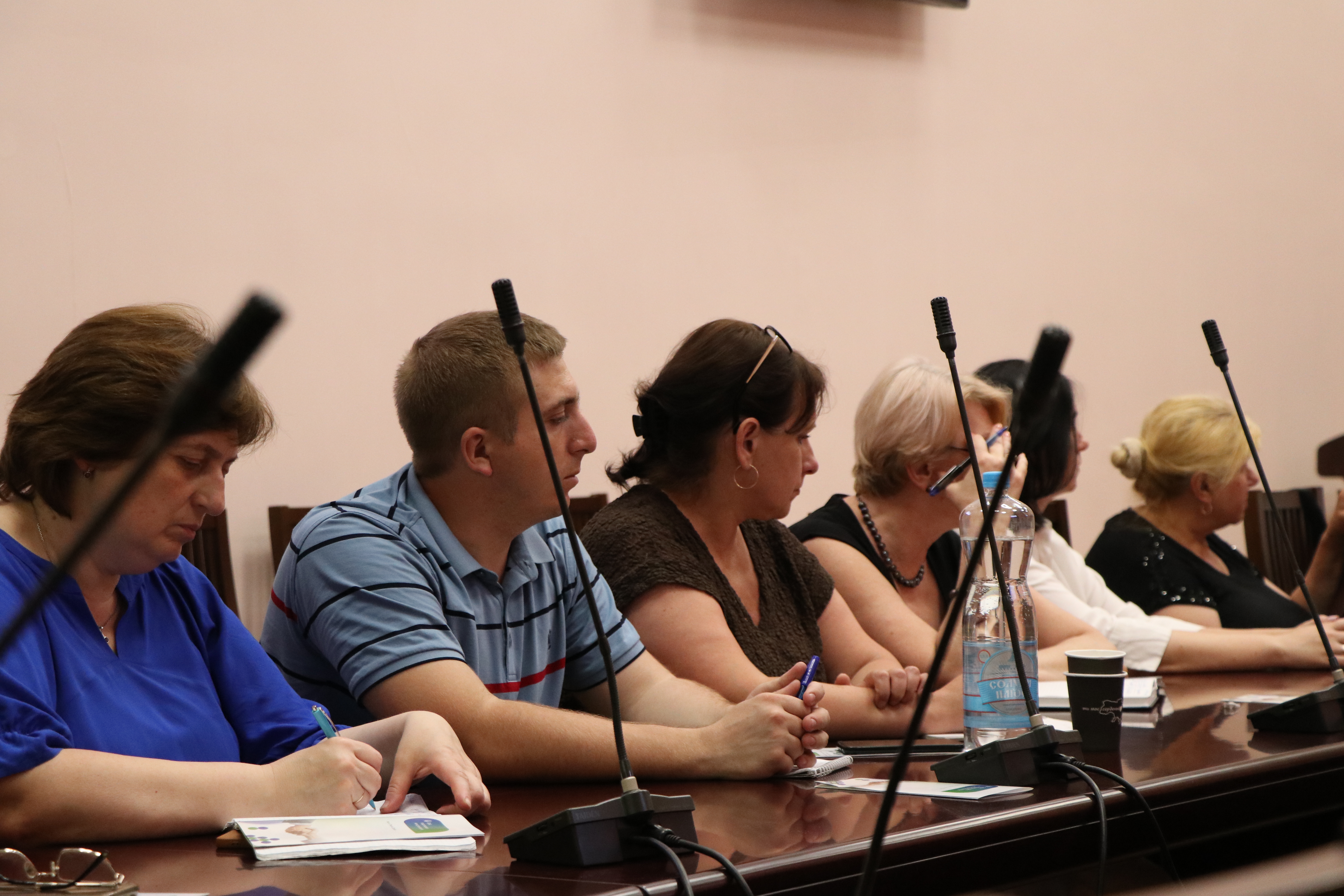Податківці Львівщини обговорили з колективом ЛНУ ім. Івана Франка актуальні питання майнового оподаткування та електронних сервісів. Фото № 8/7