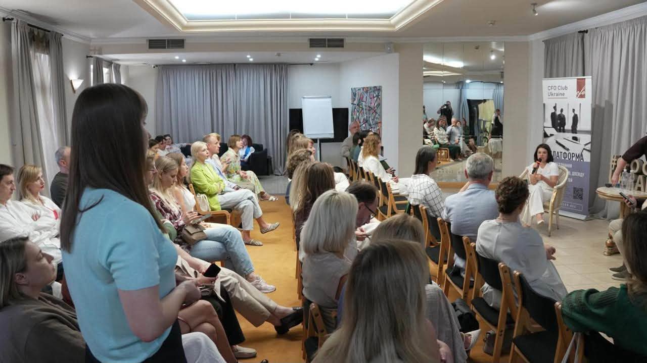 Діалог з бізнесом: очільниця ДПС Леся Карнаух обговорила з підприємцями SAF-T UA, ризик-орієнтований підхід до перевірок та удосконалення СМКОР. Фото № 3/2
