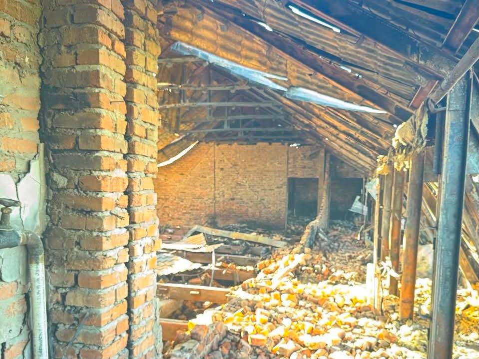 Через ворожу атаку пошкоджено будівлю Головного управління ДПС у Херсонській області. Фото № 1/0