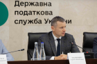 Міністр фінансів Сергій Марченко представив колективу ДПС нового керівника Юрія Конюшенка. Фото № 1/0