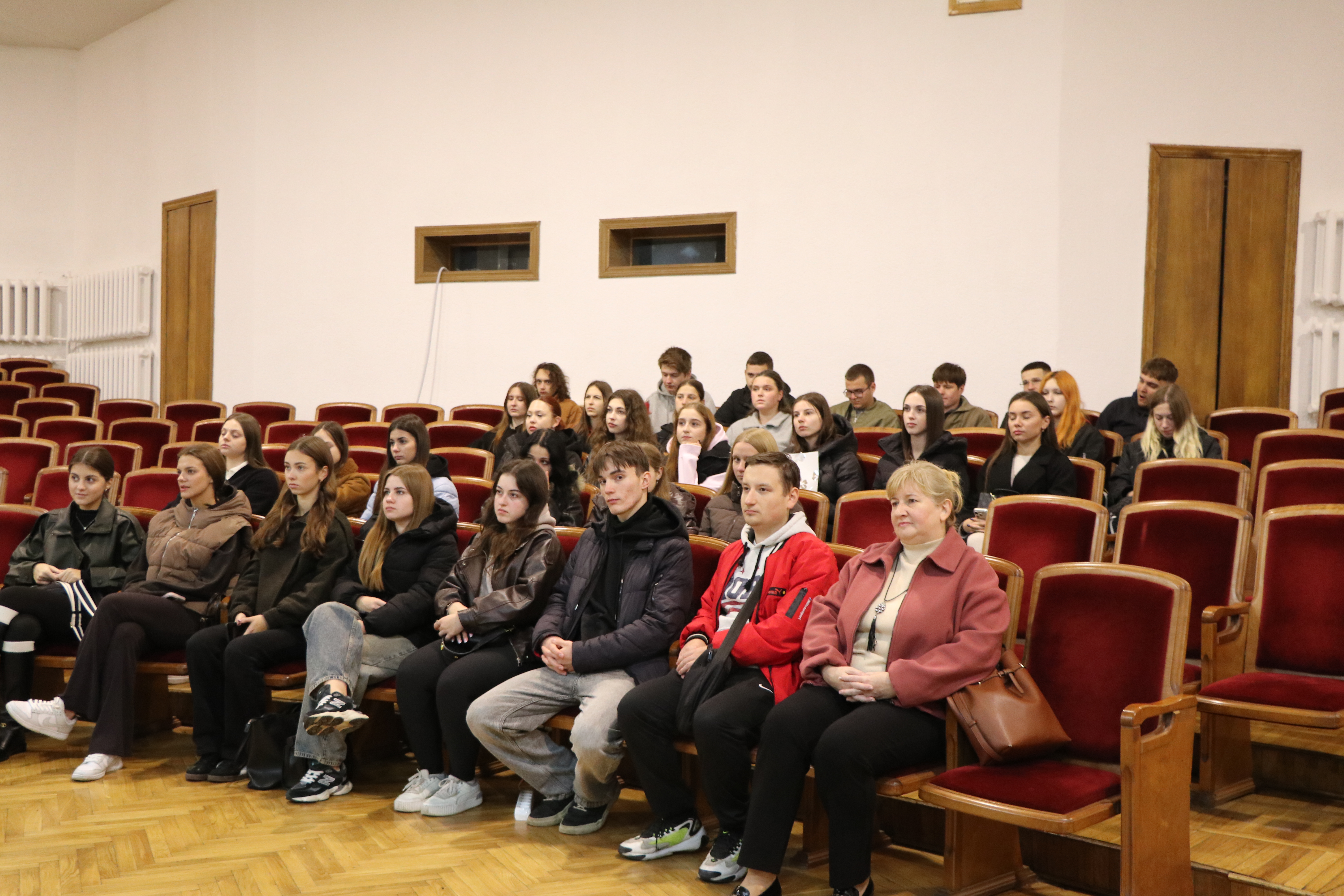 Діалог про професію та податки: про що податківці спілкувалися зі студентством. Фото № 4/3